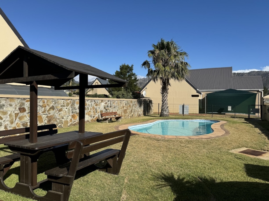 2 Bedroom Property for Sale in Gordons Bay Central Western Cape